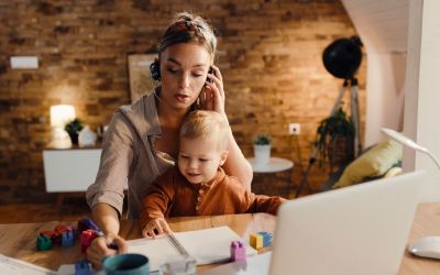 mamma multitasking