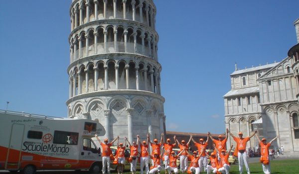 Una ‘Carovana del cuore’ per promuovere l’educazione