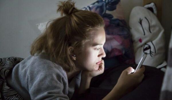 I rischi dell'isolamento sociale per gli adolescenti