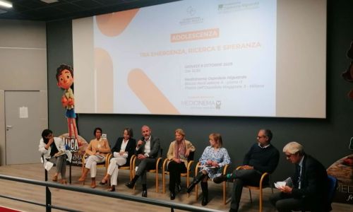 Adolescenza tra emergenza, ricerca e speranza