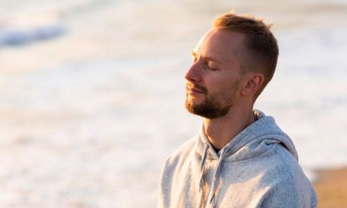 L'attenzione meditativa può aiutarci a rallentare il tempo