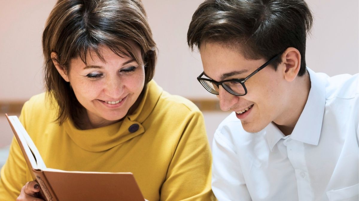 Adolescenti e insegnanti
