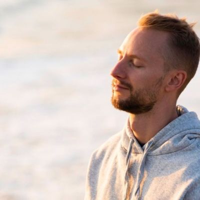 L'attenzione meditativa può aiutarci a rallentare il tempo