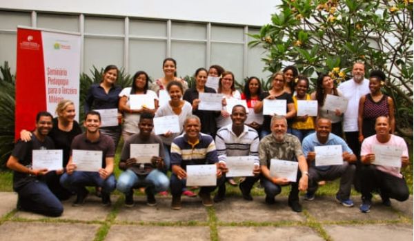 educatori alla favela malvinas