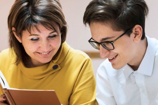 Adolescenti e insegnanti