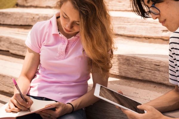 Scrivere su carta influisce sulla nostra memoria