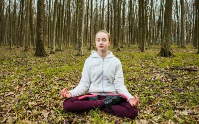 Adolescenti mindfulness e arte per contrastare stress e mal di testa