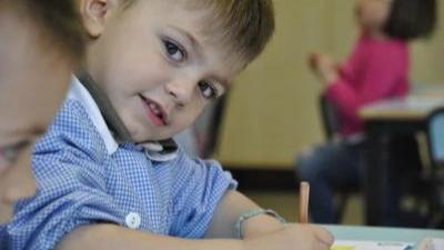 Bambino a scuola