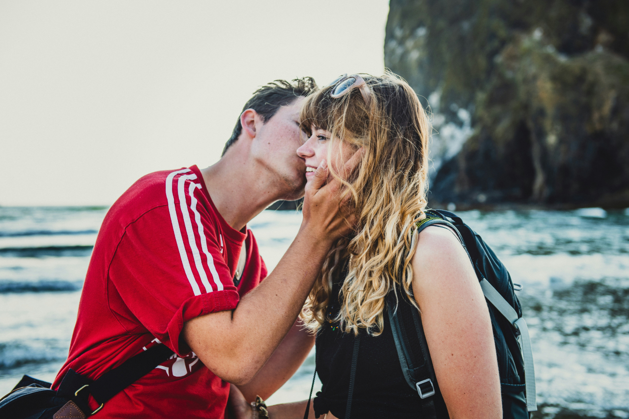 Educazione sessuale adolescenti tim-mossholder-3AYpD8ppPWU-unsplash