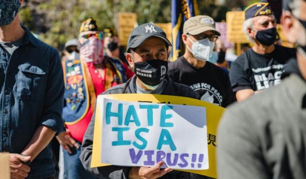 Dall'hate speech alla comunicazione non violenta